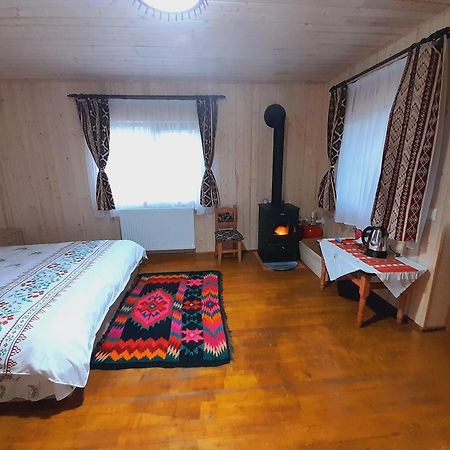 Berbesti Casa De La Ferma Mariucaヴィラ エクステリア 写真