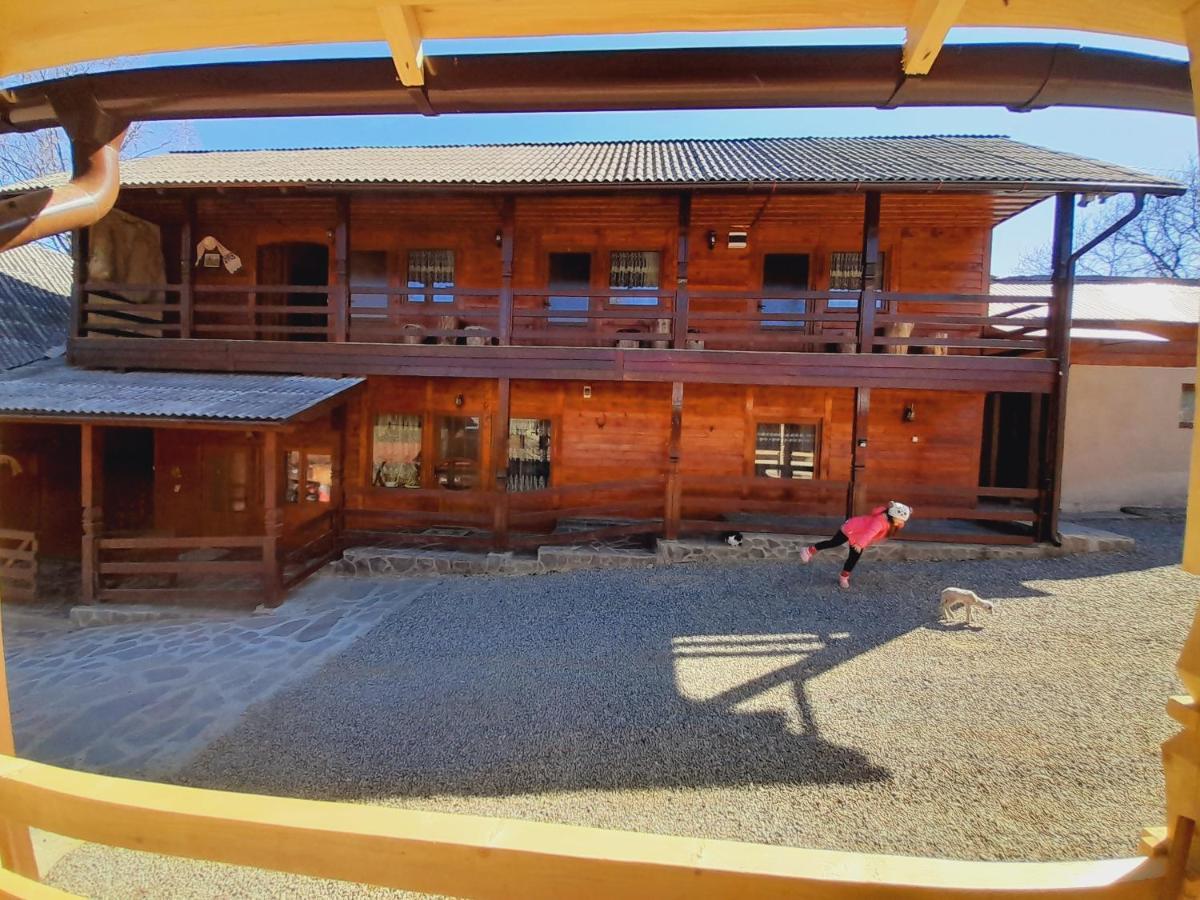 Berbesti Casa De La Ferma Mariucaヴィラ エクステリア 写真