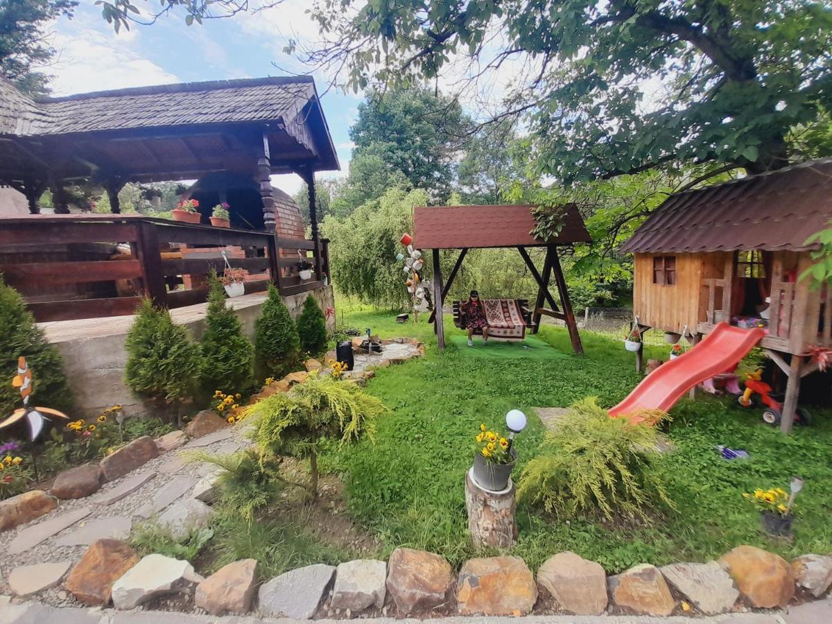 Berbesti Casa De La Ferma Mariucaヴィラ エクステリア 写真